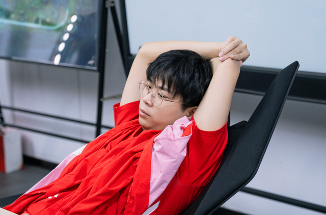 包含Uzi焦点对战，Scout与30激战快船分钟，持续失利胜负难料！比赛高潮迭起的词条-九游体育