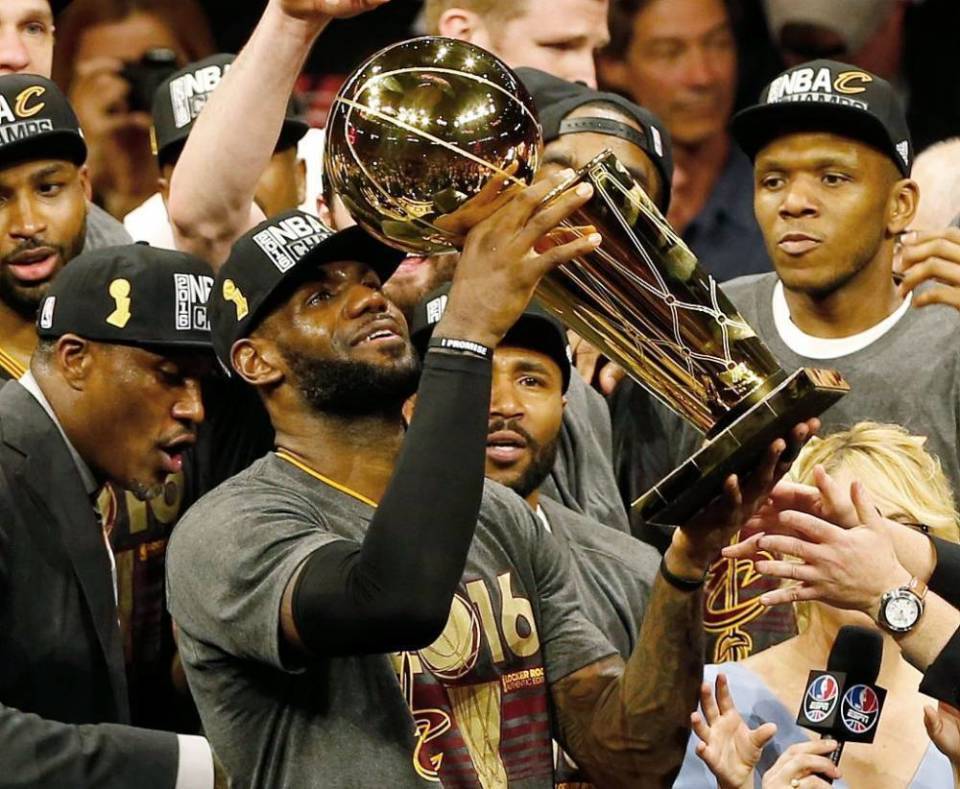 关于表现优异引发热议！，詹姆斯在美国队比赛中出色防守再创辉煌时刻的信息-九游体育app