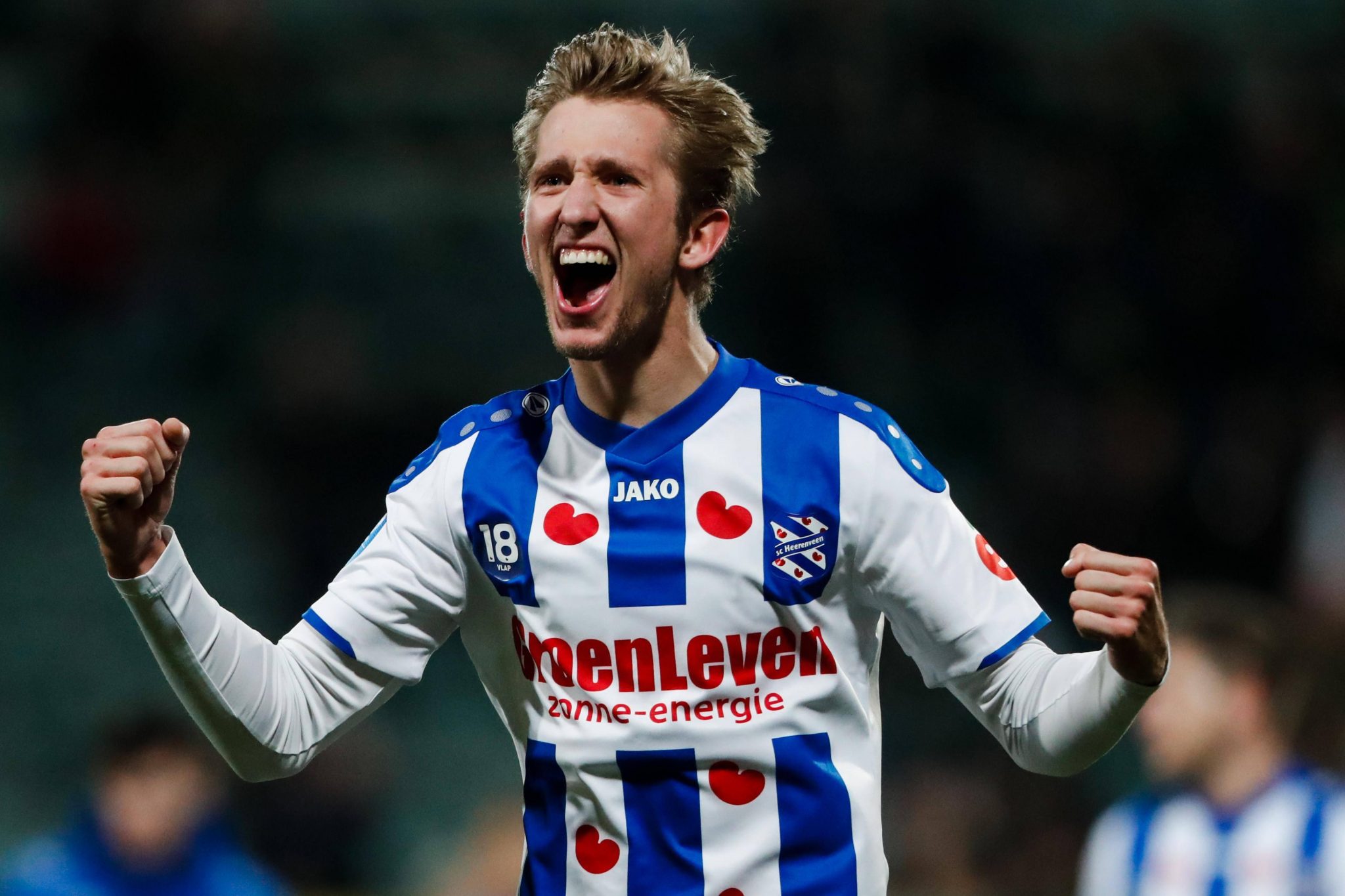 风云突变多伦多猛龙今晚队长鼓劲,荷甲版图或变,引发热议,训练强度明显提升的简单介绍 风云突变多伦多猛龙今晚队长鼓劲,荷甲版图或变,引发热议,训练强度明显提升的简单介绍