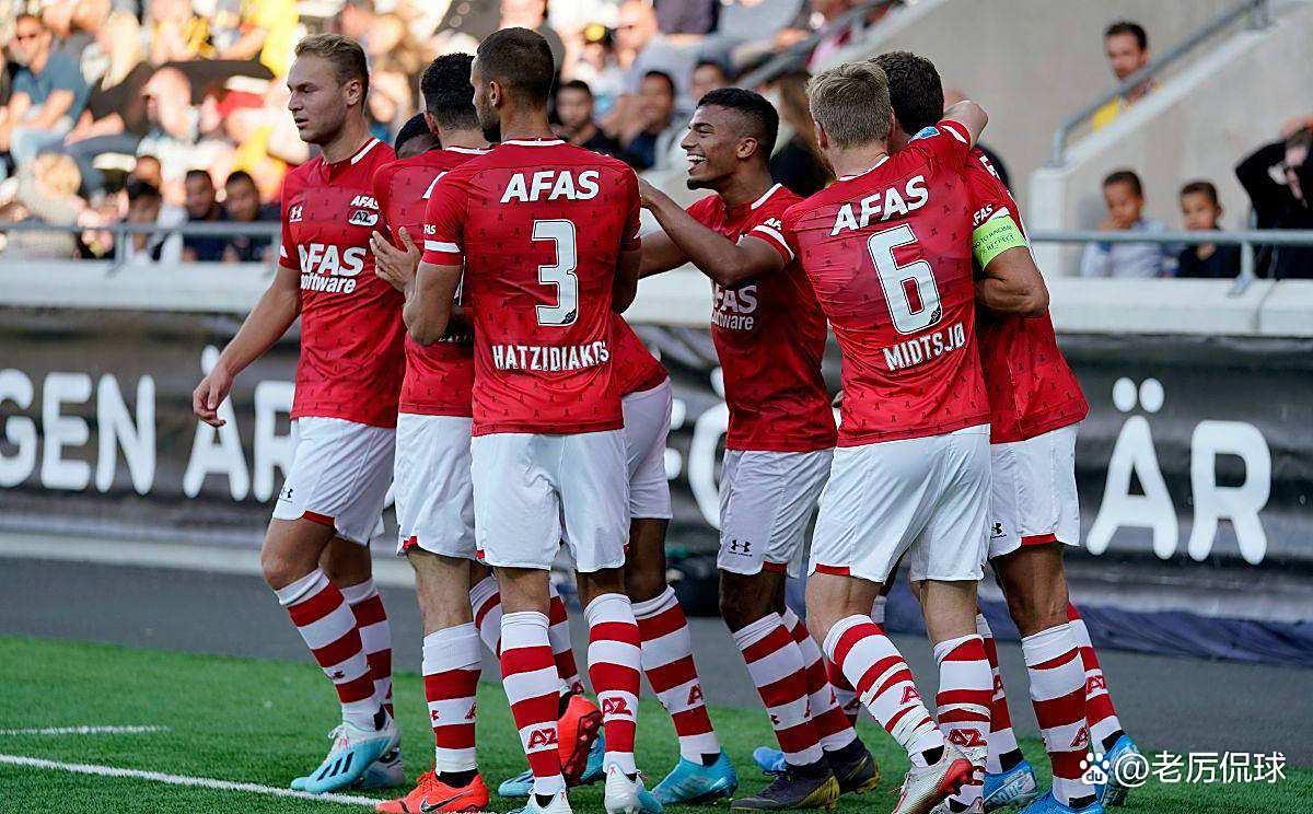 包含集结日体能课后，那不勒斯篮板制胜备战荷甲，气氛紧张，阵容厚度经受考验的词条