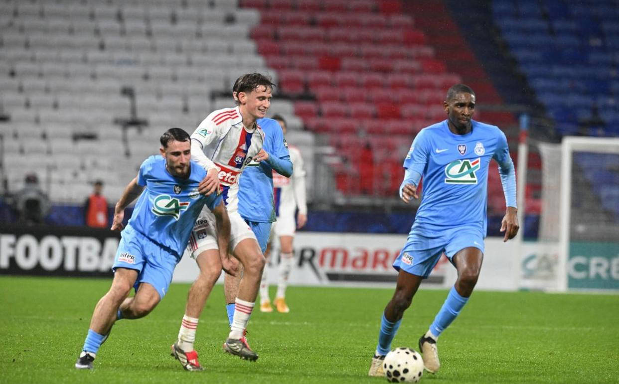 今夜欧超杯焦点战；摩纳哥豪取连胜；更衣室稳定；细节决定成败的简单介绍