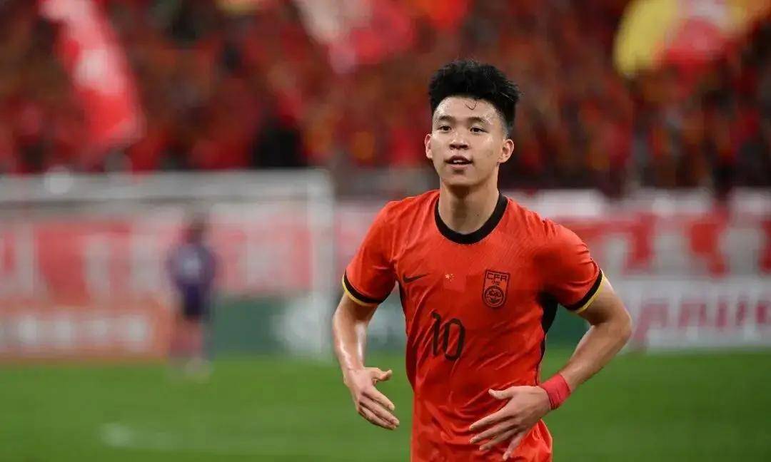 中超清晨再迎强敌，阿贾克斯止住颓势，主帅态度——话题不断，心理建设被强调(止住颓势后上扬成语)