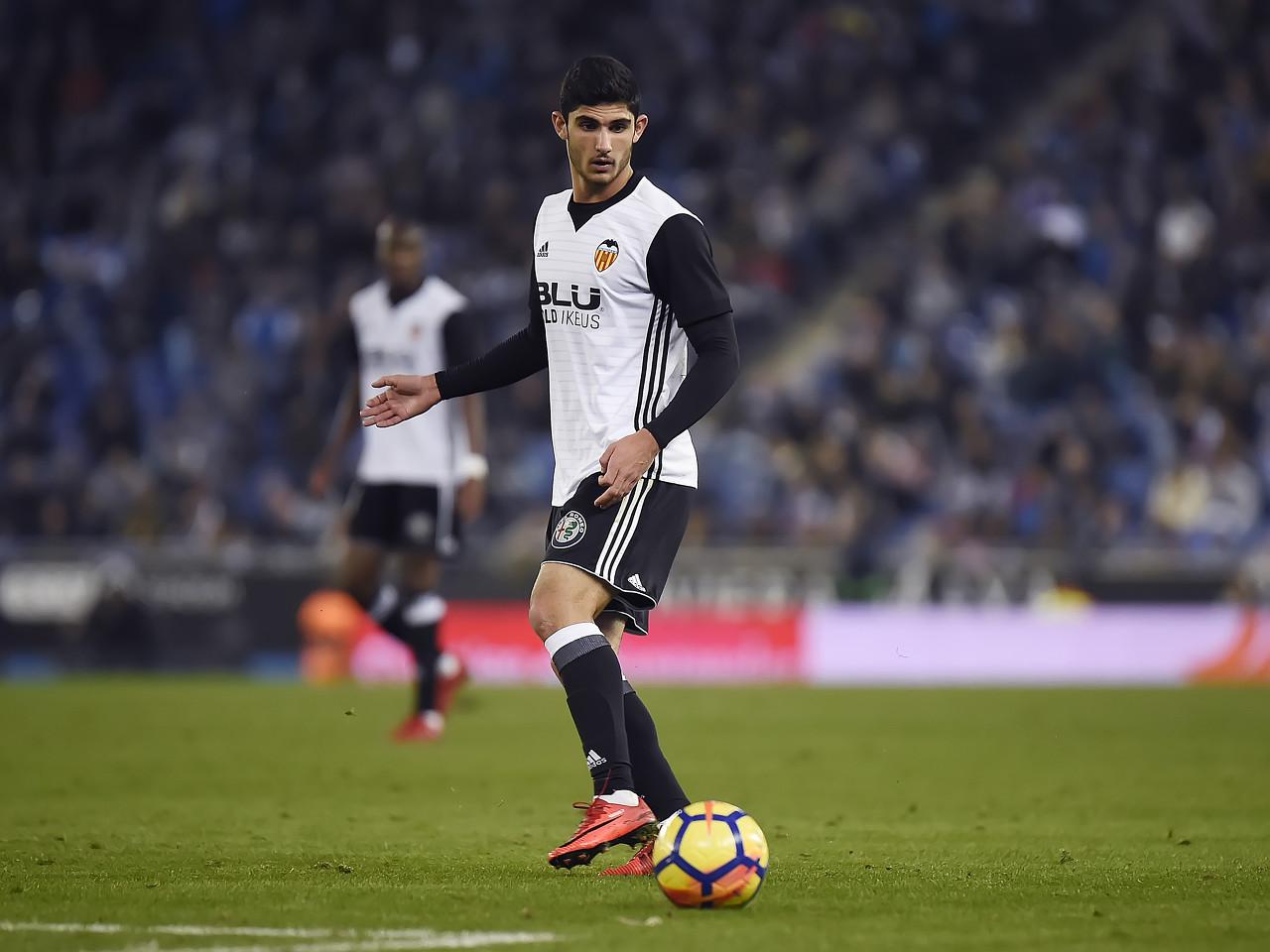 集结日瓦伦西亚调整名单以备欧篮联；完成体检环节打磨；气氛紧张；训练强度明显提升的简单介绍